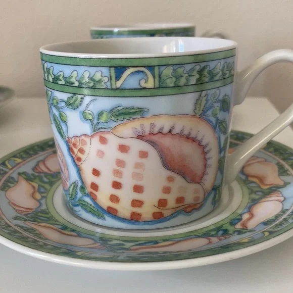 Siddhia Hutchinson Sea Garden Andrea by Sadek Japan (4) Cups Saucers Demitasse - Picture 2 of 16